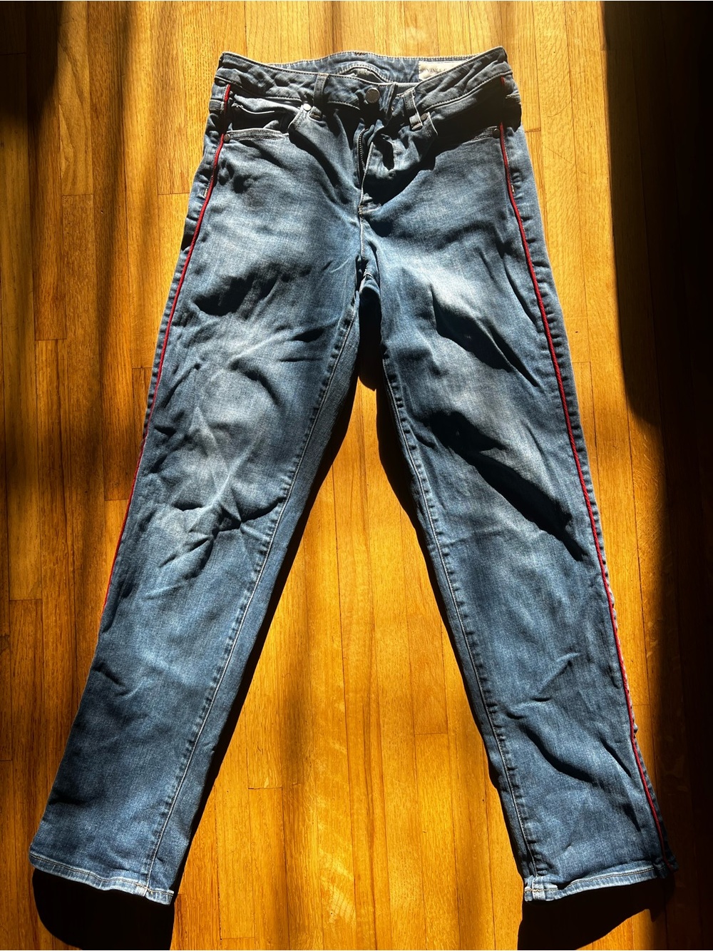 Vince Camuto Blue Denim Jeans with Red Side Accent